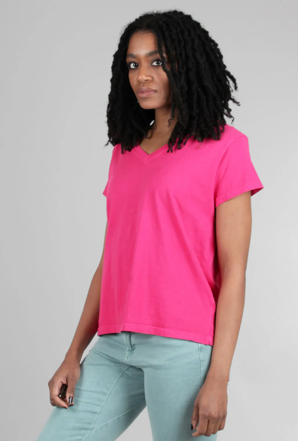 Basic S/S Vee Tee, Camellia