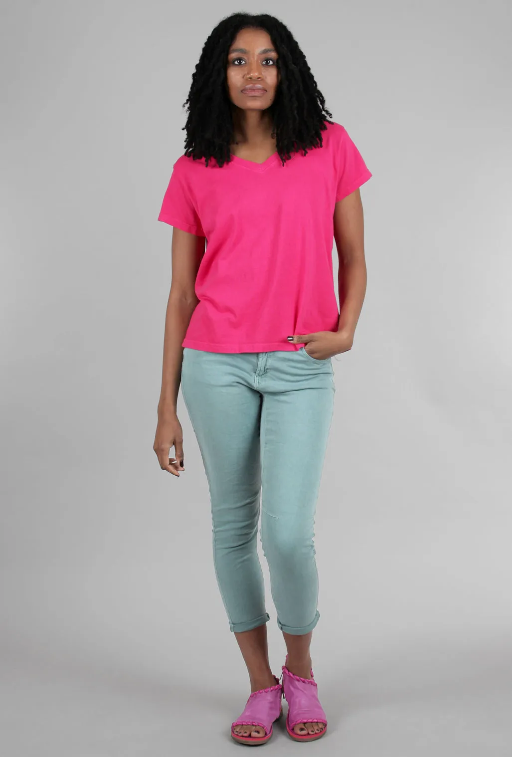 Basic S/S Vee Tee, Camellia