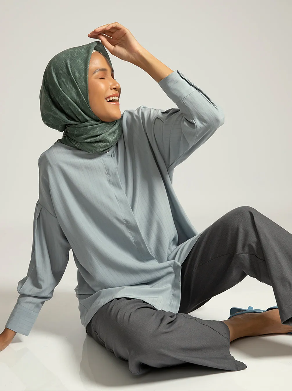 KLEYN TOP PLAIN LIGHT GREY