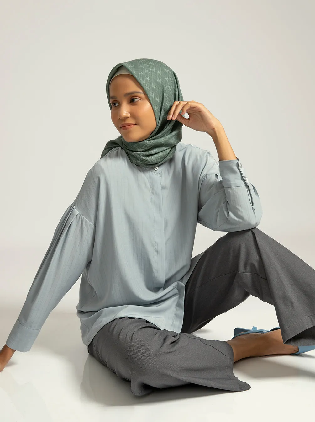 KLEYN TOP PLAIN LIGHT GREY